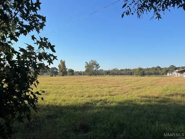 1 Coosada Parkway, Millbrook, AL 36054