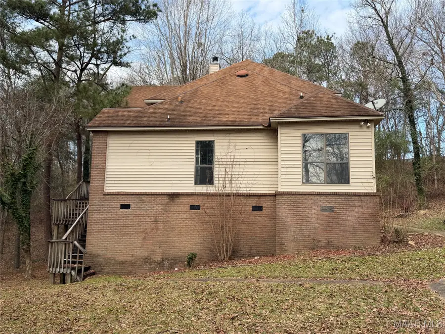 882 Richfield Road, Deatsville, AL 36022 - Image #3