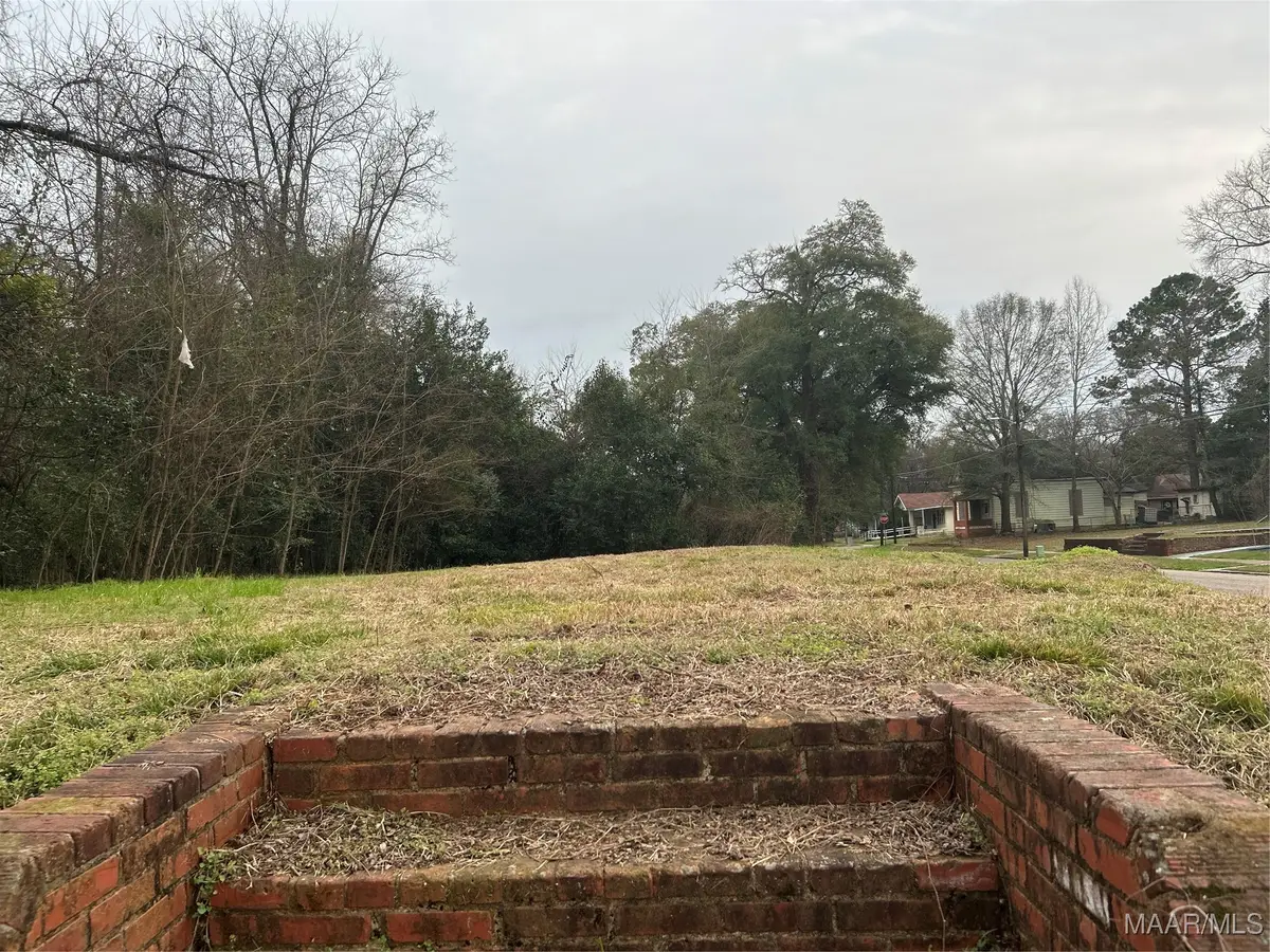 37 Elizabeth Street, Montgomery, AL 36104 - Image #1