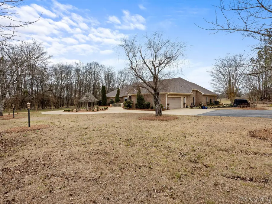 229 W Farmington Trace, Pike Road, AL 36064 - #3