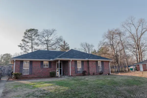 87 Meadow Oaks Court, Millbrook, AL 36054