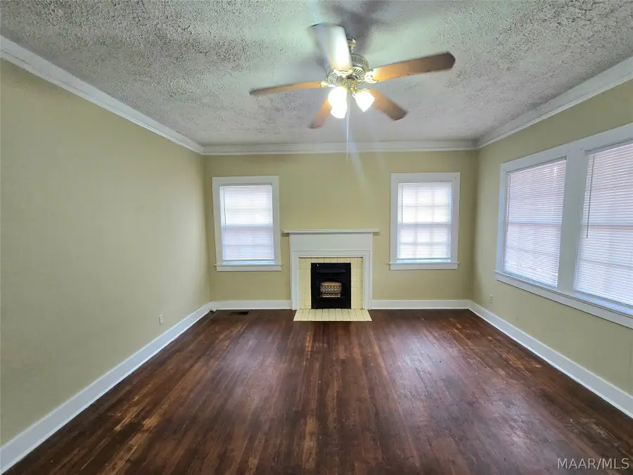 218 N Lewis Street, Montgomery, AL 36107 - #3