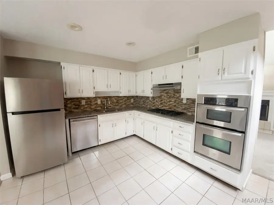 1221 Dalraida Road, Montgomery, AL 36109 - #2