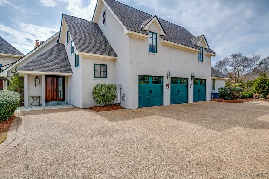 3530 Oak Grove Circle, Montgomery, AL 36116 - #3