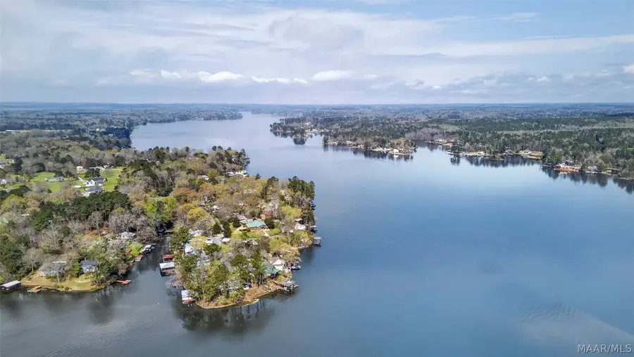 813 Lake Region Circle, Wetumpka, AL 36092 - #2