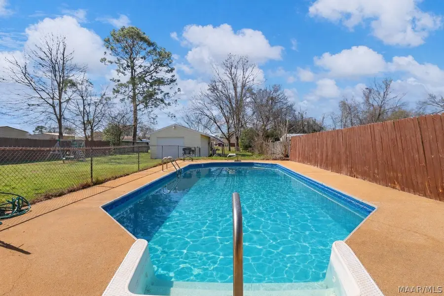 107 W Teri Court, Prattville, AL 36066 - #3