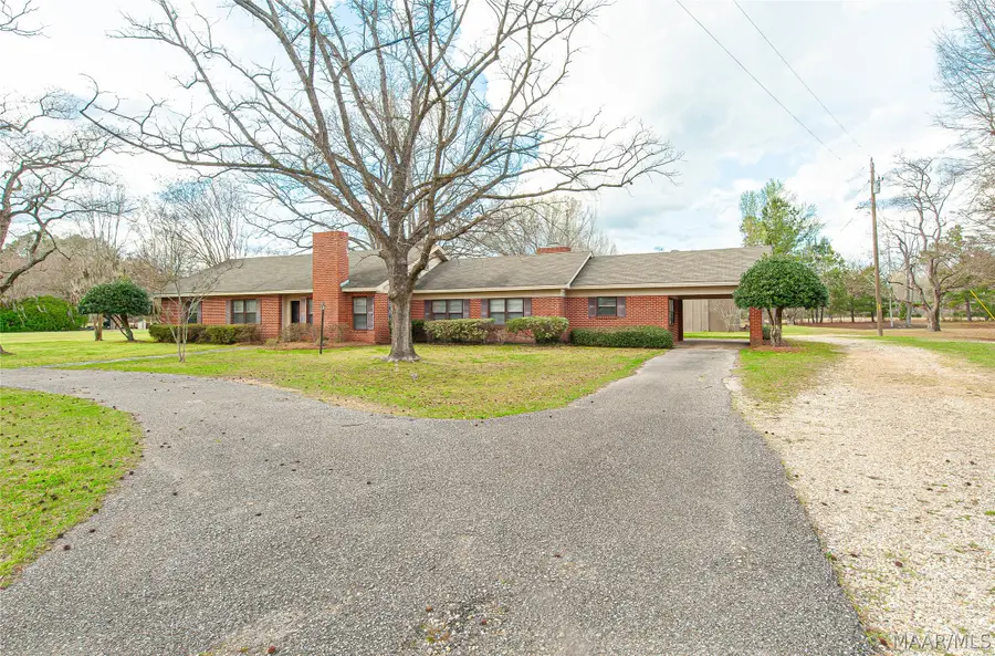 6486 W Old Hayneville Road, Hope Hull, AL 36043 - #3