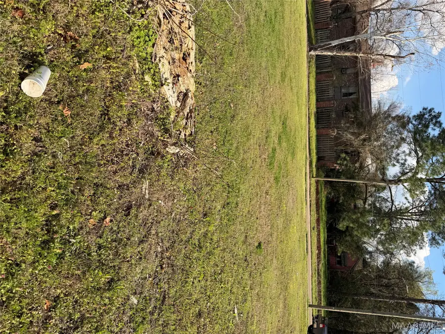 527 Water Avenue, Selma, AL 36701 - #2