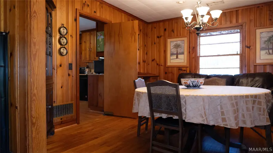 9438 Mobile Highway S, Hope Hull, AL 36043 - #3