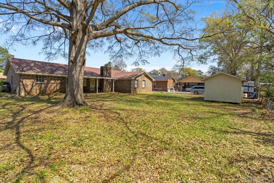 106 Rosewood Drive, Prattville, AL 36066 - #2