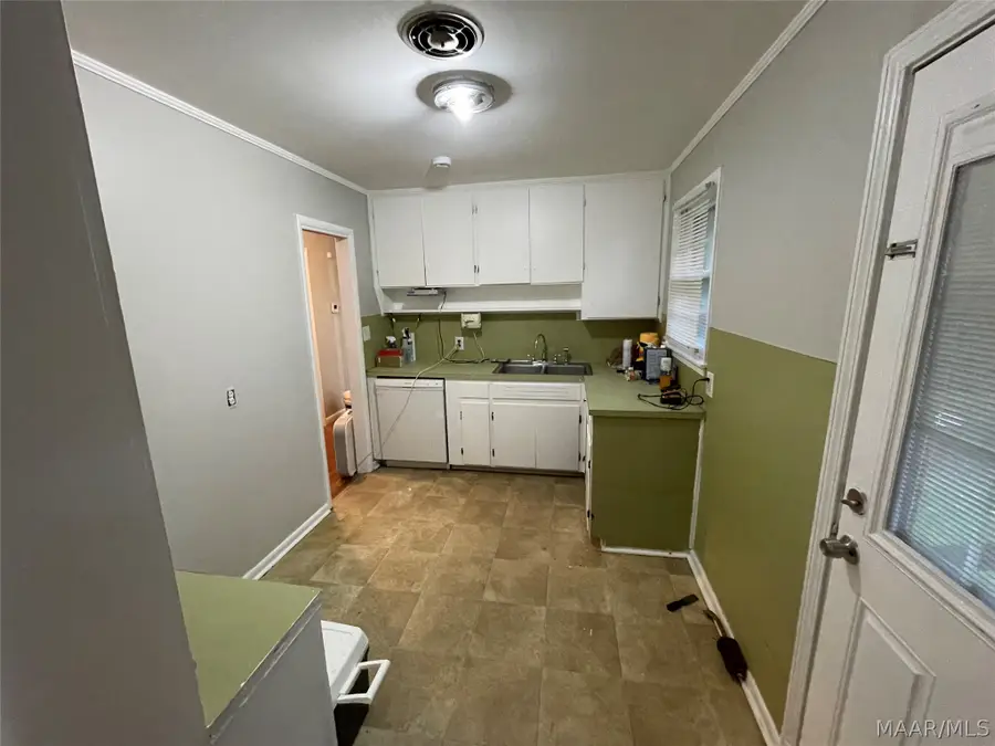 209 Nottingham Road, Montgomery, AL 36109 - #3