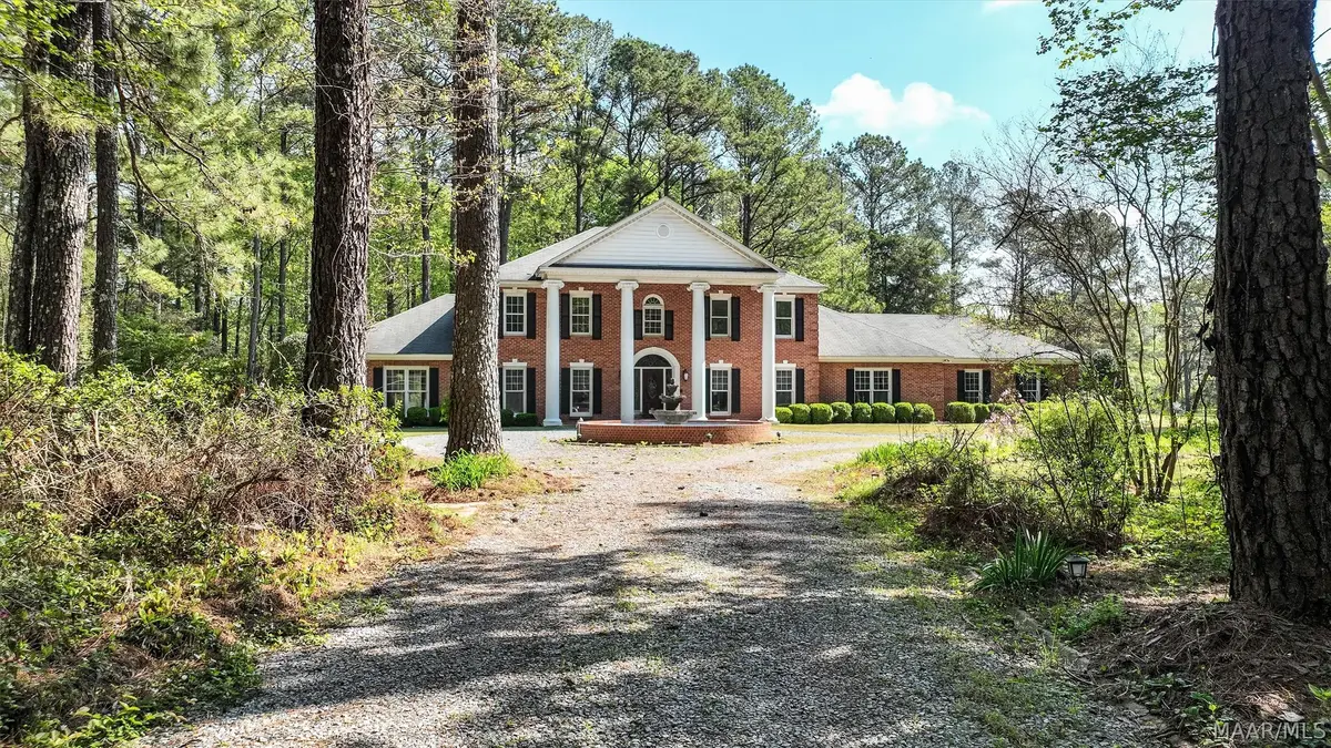655 Horseshoe Curve, Pike Road, AL 36064 - #1