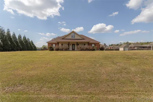 338 Meadowview Drive, Wetumpka, AL 36092