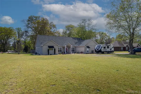 198 Meadow Lane, Deatsville, AL 36022
