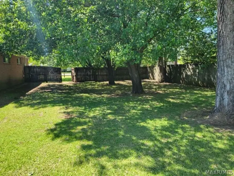 41 Fairlane Drive, Montgomery, AL 36109 - #2