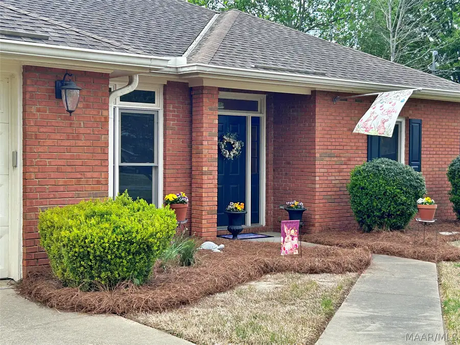 223 Lakeshore Drive, Pike Road, AL 36064 - #2