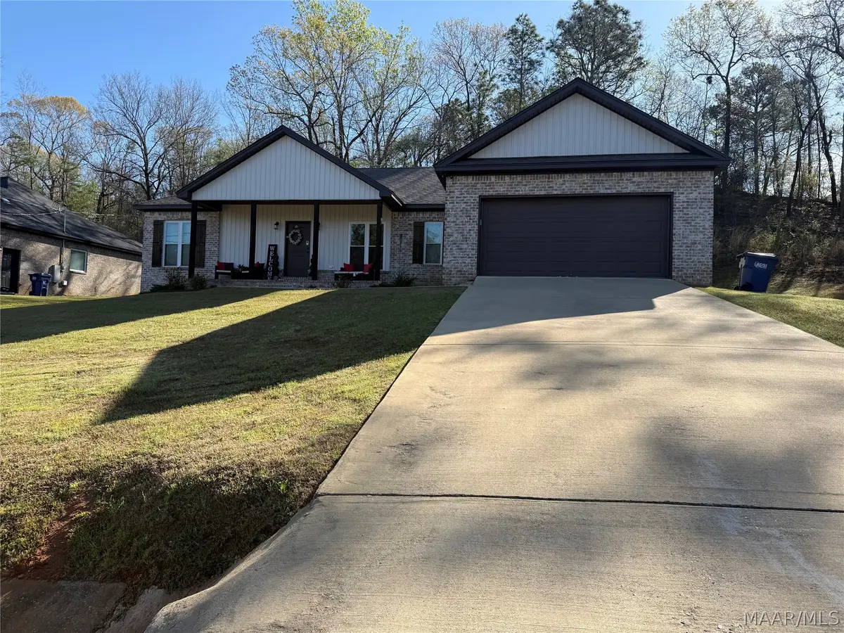 365 Wrightsburg Circle, Wetumpka, AL 36093 - #1
