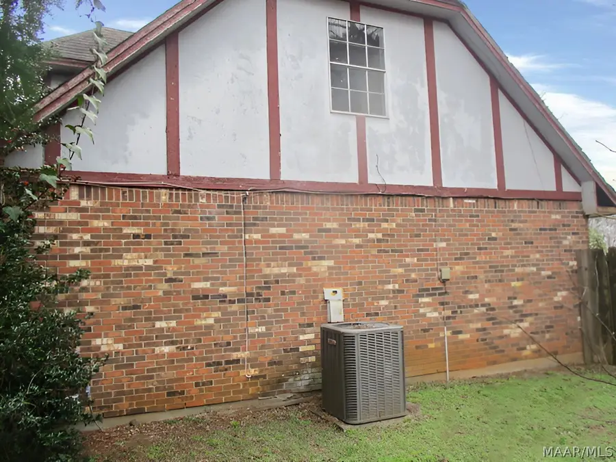 616 Glade Park Drive, Montgomery, AL 36109 - #3