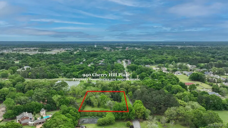 940 Cherry Hill Place, Montgomery, AL 36117 - #2