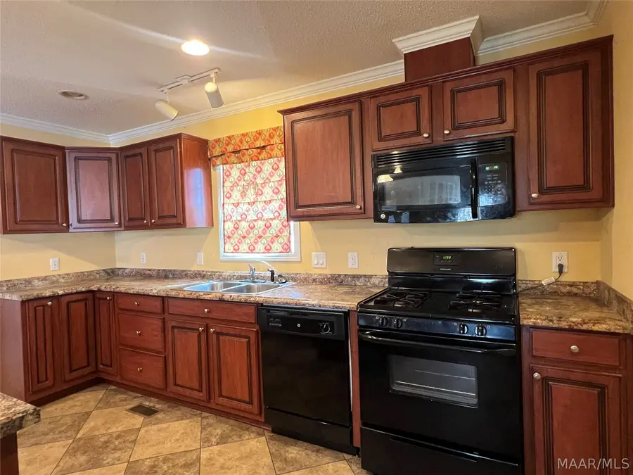 110 Auction Barn Road, Eclectic, AL 36024 - #3