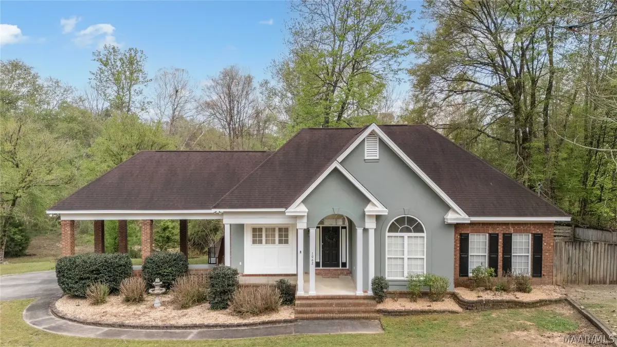 1062 Willow Springs Road, Wetumpka, AL 36093 - #1