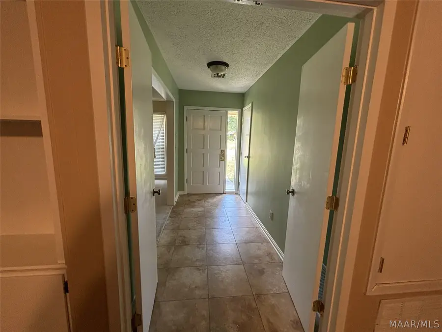 3918 Rouse Ridge Court, Montgomery, AL 36111 - #3