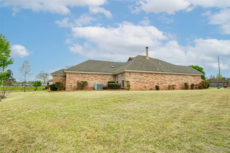 6804 Sandfield Drive, Montgomery, AL 36117 - #3