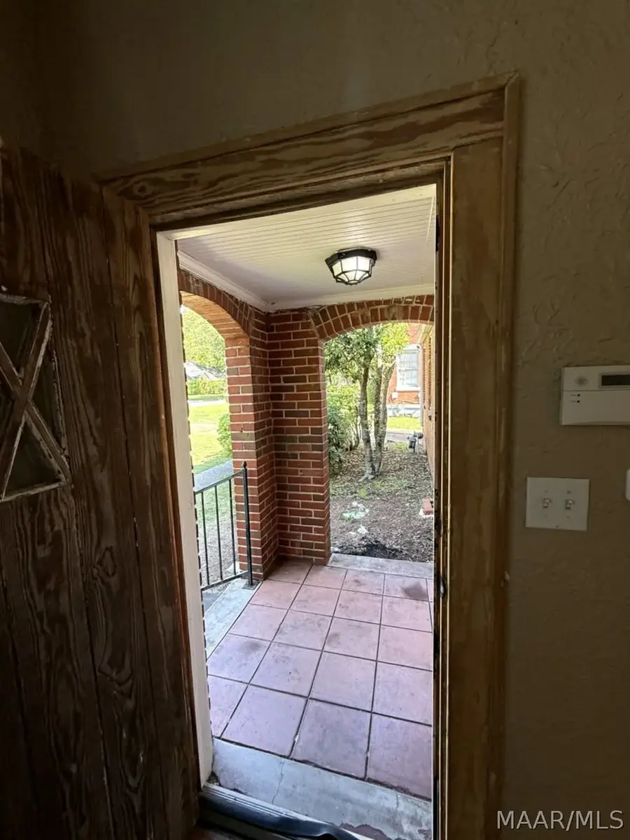 3165 Lexington Road, Montgomery, AL 36106 - #2