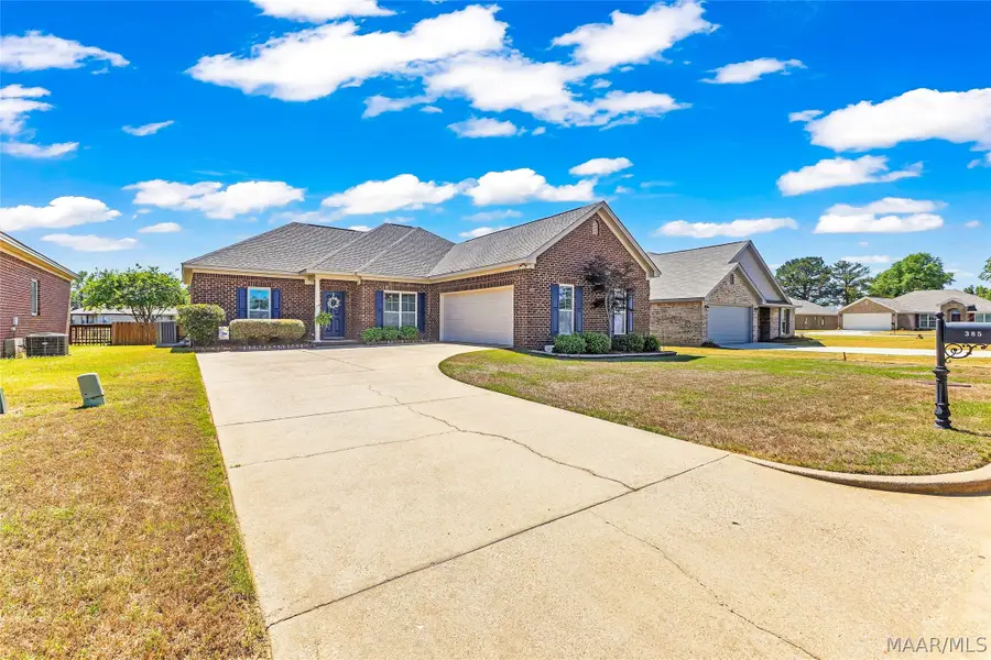 385 Country Club Drive, Wetumpka, AL 36092 - #2