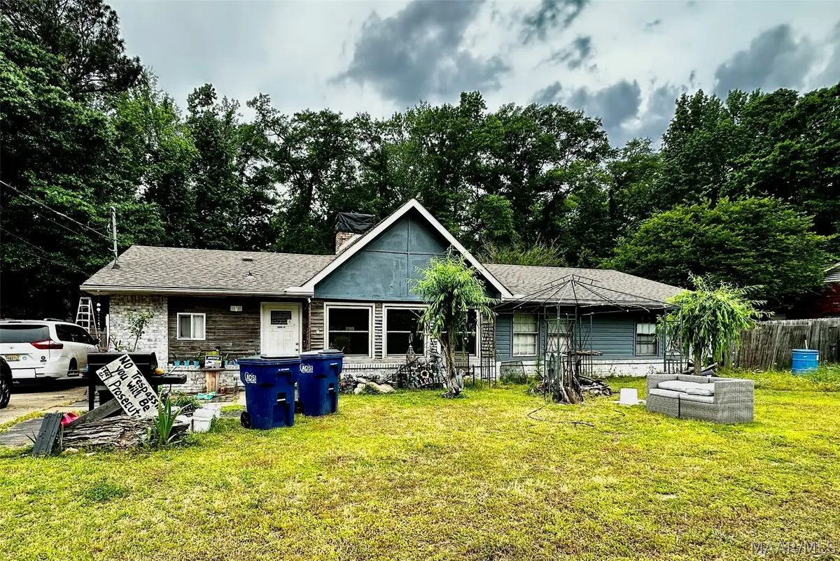 109 Shawnee Drive, Wetumpka, AL 36092 - #1