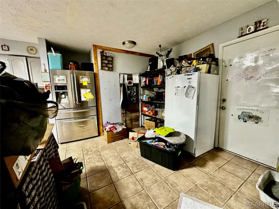 109 Shawnee Drive, Wetumpka, AL 36092 - #3