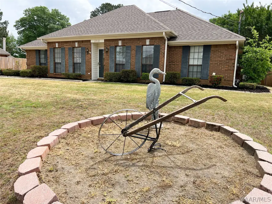 1218 Yorkshire Drive, Prattville, AL 36067 - #3