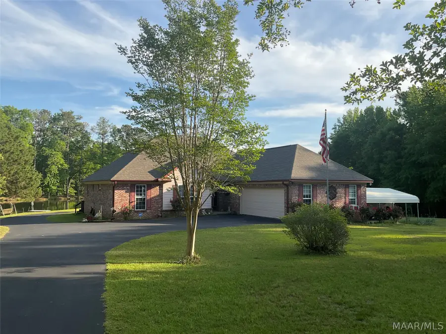 4955 Friendship Road, Tallassee, AL 36078 - #3