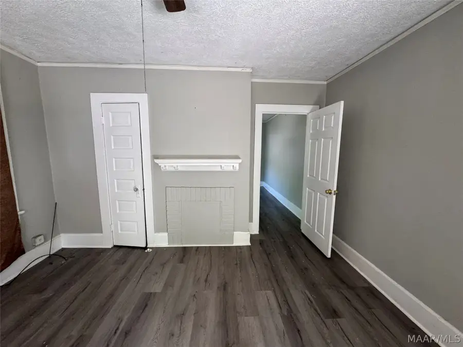 422 4th Street #A & B, Montgomery, AL 36110 - #3