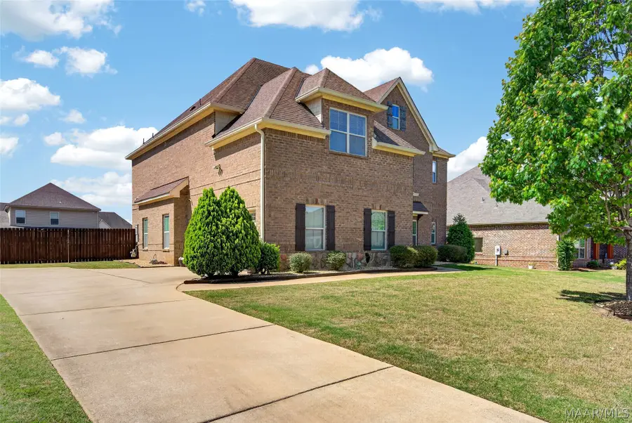 380 Sydney Drive S, Prattville, AL 36066 - #2