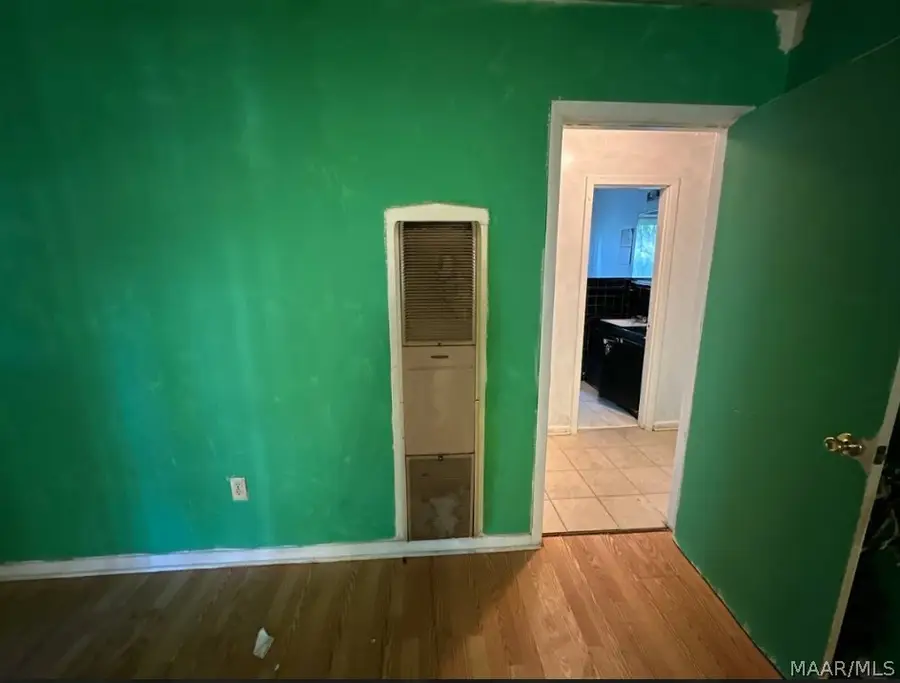 1409 Taylor Avenue, Clanton, AL 35045 - #3