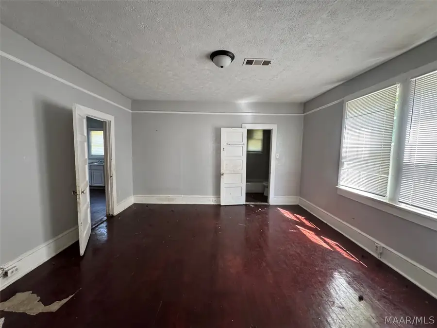414 4th Street, Montgomery, AL 36110 - #2