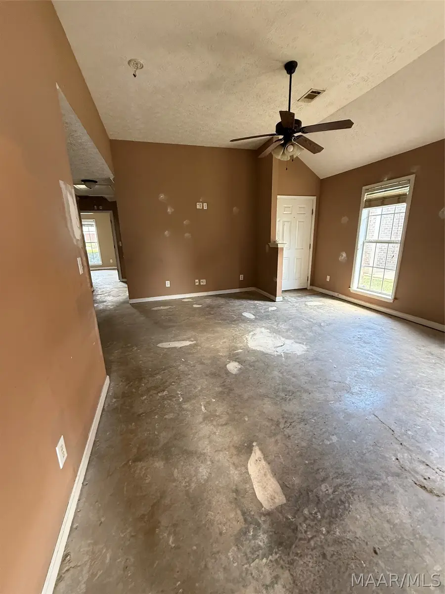 6233 Burbank Crossing Loop, Montgomery, AL 36117 - #3