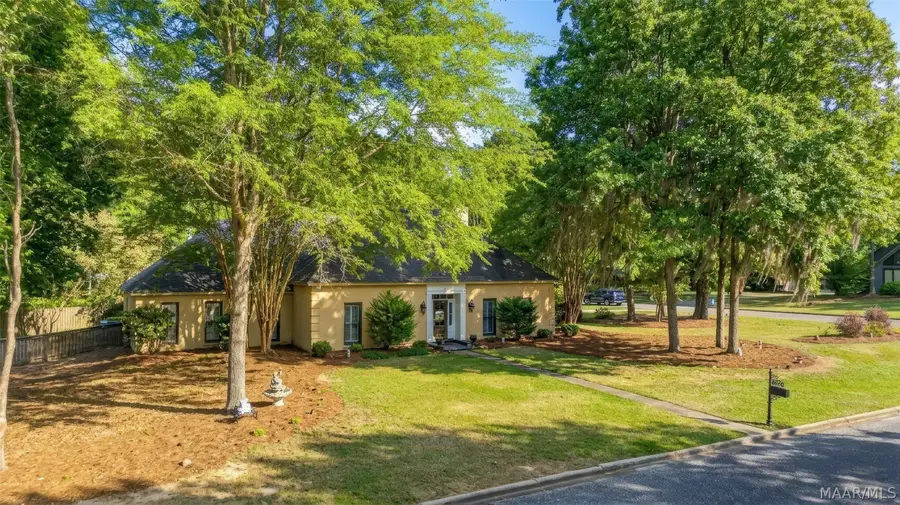 8131 Dogwood Lane, Montgomery, AL 36117 - #2