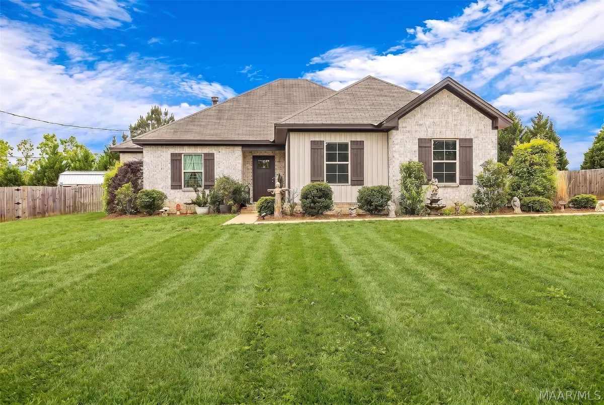 180 Flatwood Road, Wetumpka, AL 36092 - #1