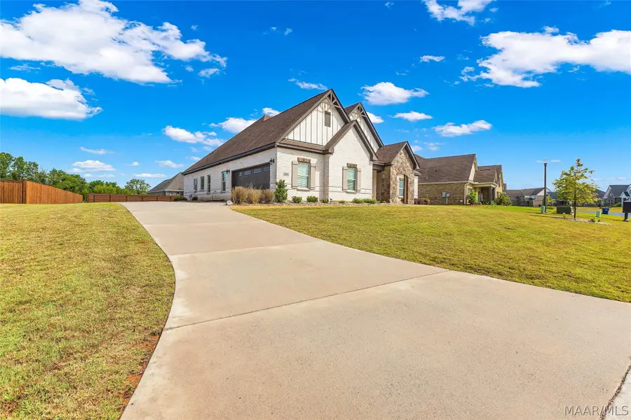 415 Midland Drive, Wetumpka, AL 36093 - #3