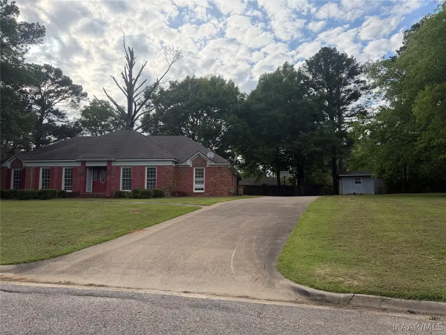 420 Ivanhoe Drive, Selma, AL 36701 - #2