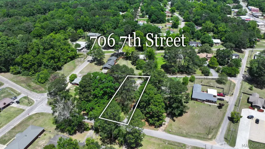 706 7th Street, Tallassee, AL 36078 - #2
