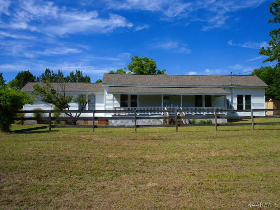 112 Ragan Drive, Wetumpka, AL 36092 - #2