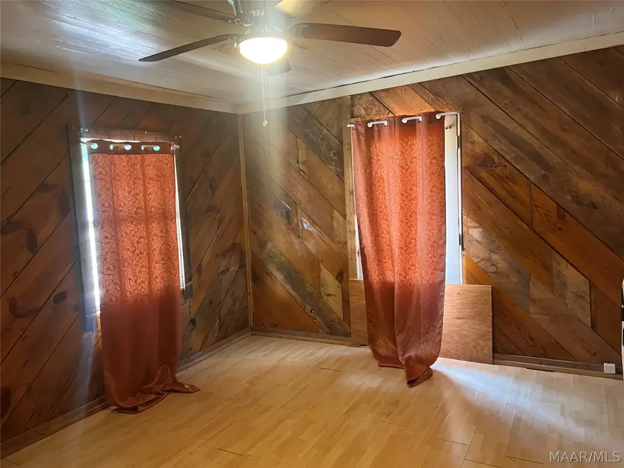 181 College Street, Dadeville, AL 36853 - #2
