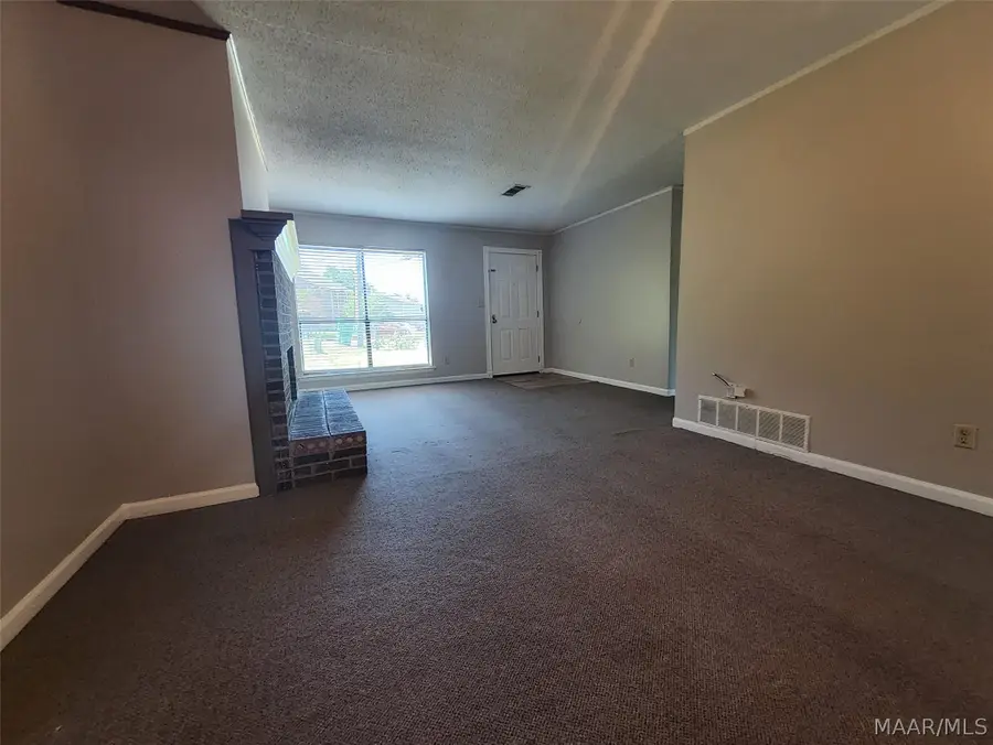 49 Glenwood Court, Millbrook, AL 36054 - #3
