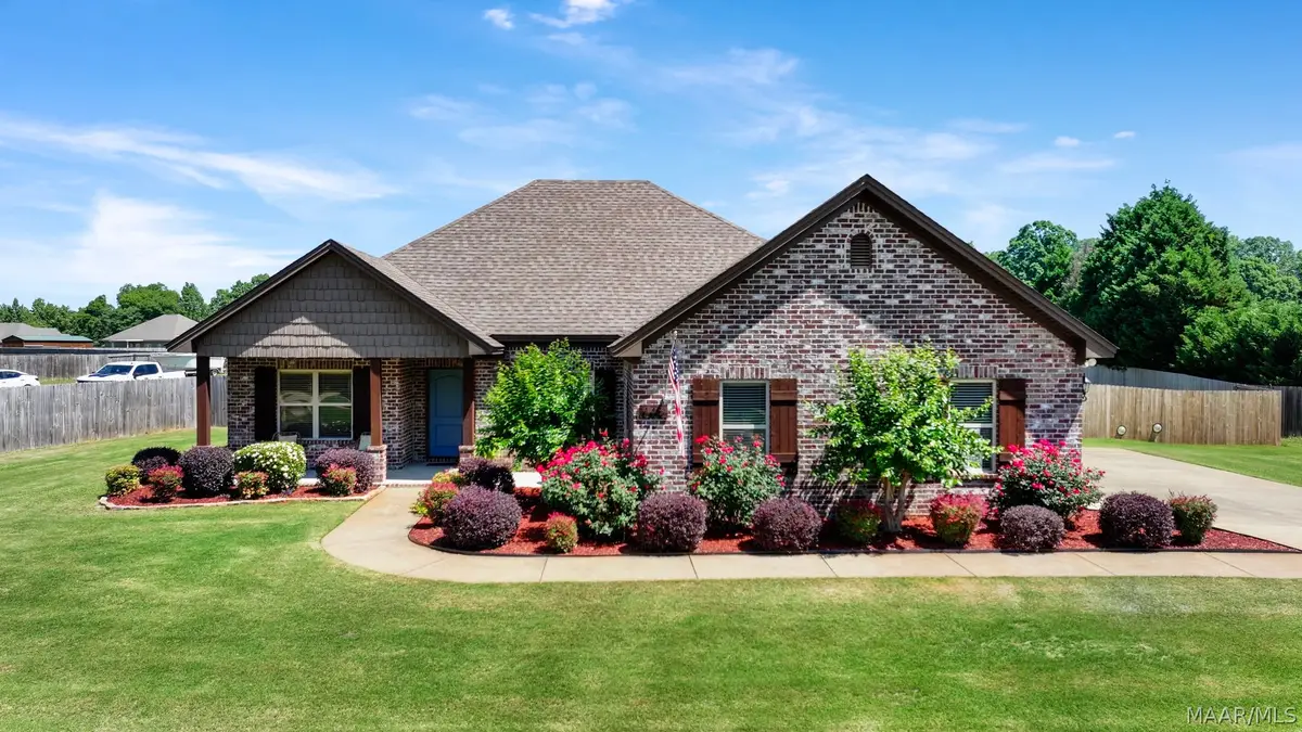 145 Jennifer Lane, Deatsville, AL 36022 - #1