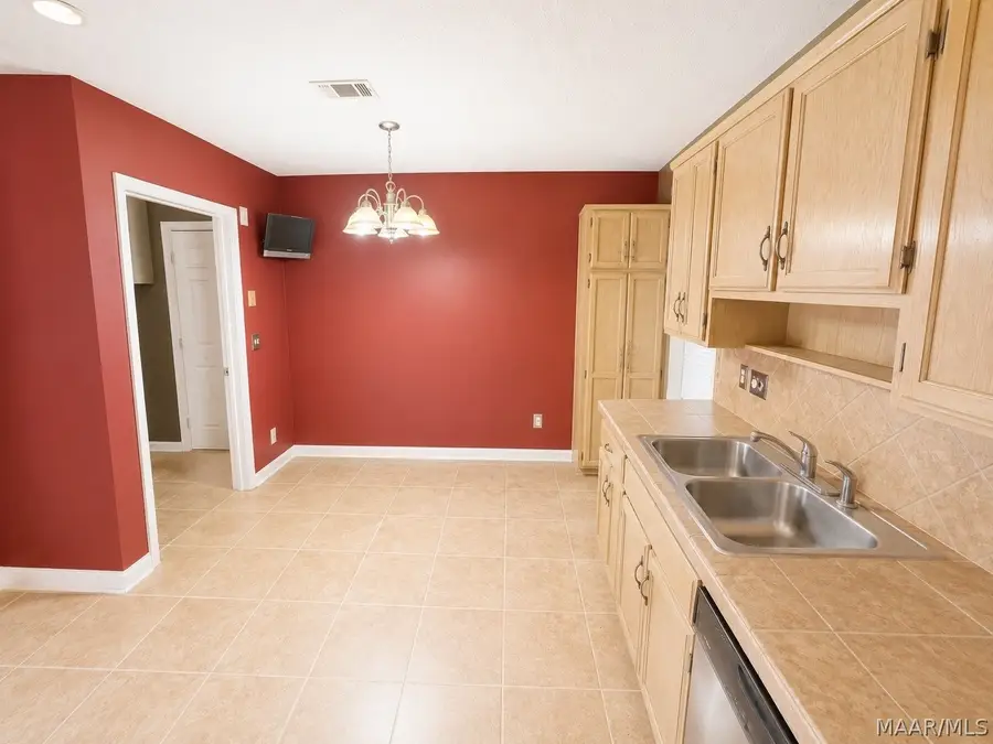 1004 Countryside Lane, Montgomery, AL 36117 - #3