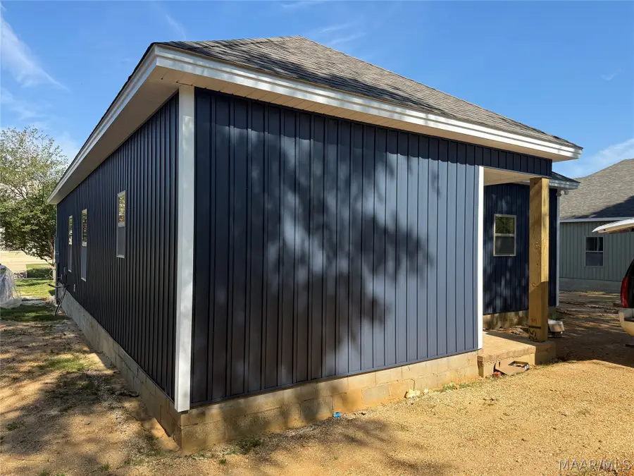 404 Alabama Street, Wetumpka, AL 36092 - #3