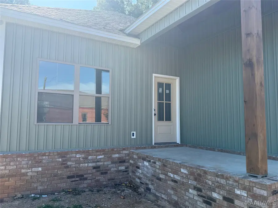 406 Alabama Street, Wetumpka, AL 36092 - #2